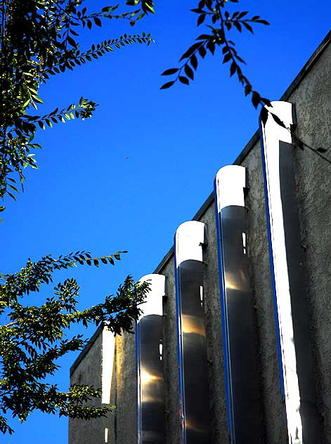 Streamline Moderne detail, Santa Monica Boulevard