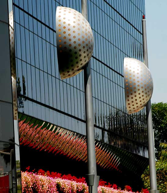 Pacific Design Center - 8687 Melrose Avenue, at San Vicente in West Hollywood - 1975-2011, Cesar Pelli