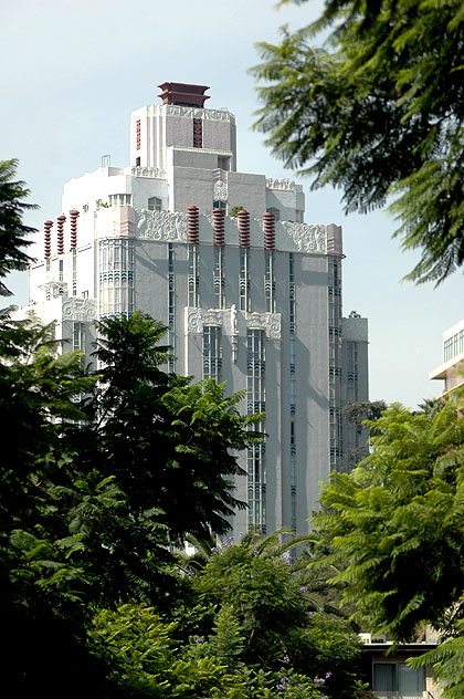 Sunset Tower as seen from Harper House (1929)